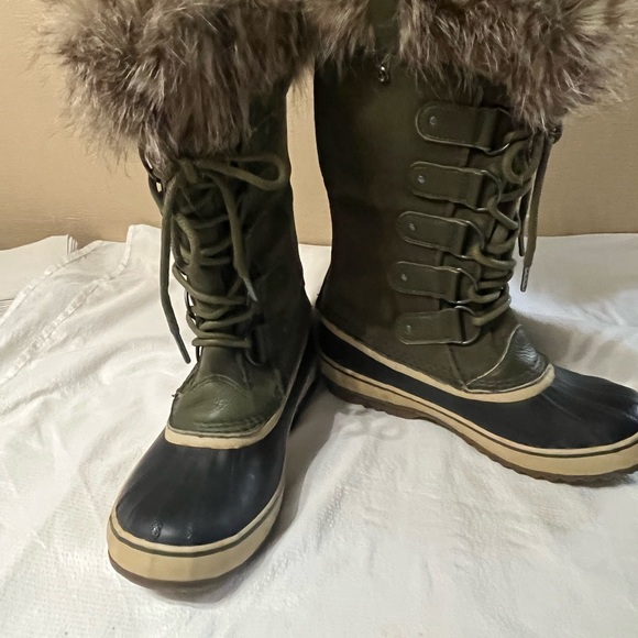 Sorel Joan of Arctic Boots - Picture 2 of 14